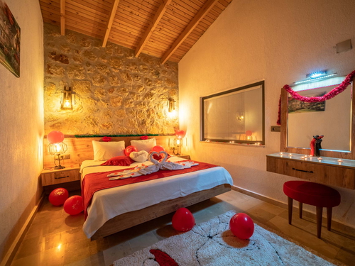  gece  -  Kasım
  | Kalkan Akbel’de Jakuzili ve Isıtmalı Havuzlu Muhafazakar Kiralık Villa | 4 Kişilik Tatil